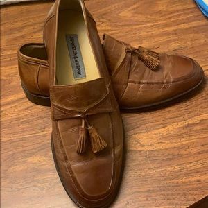 Johnston & Murphy Men Leather Tassel Loafer shoes